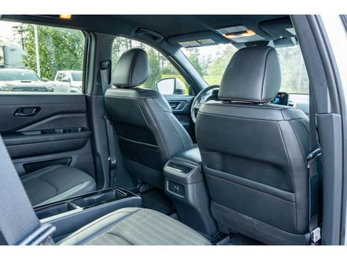 Used 2023 Nissan Pathfinder Rock Creek image 17