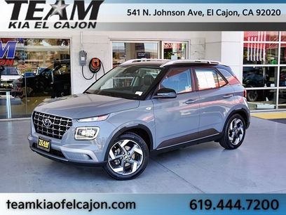 Used 2022 Hyundai Venue Limited w/ Cargo Package