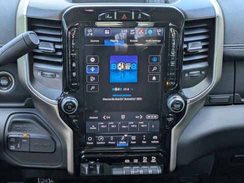 Used 2024 RAM 2500 Laramie w/ Safety Group image 19