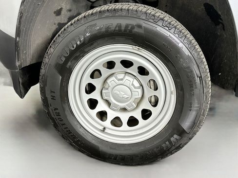 Used 2023 Chevrolet Colorado W/T image 30