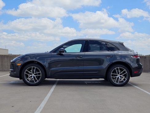 Certified 2026 Porsche Macan AWD/4WD image 2