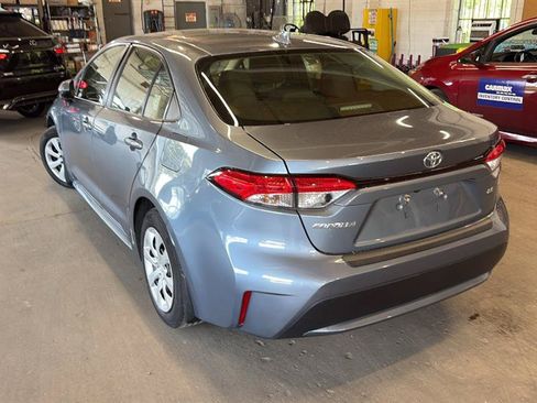 Used 2021 Toyota Corolla LE w/ Carpet Mat Package (TMS) FWD image 4