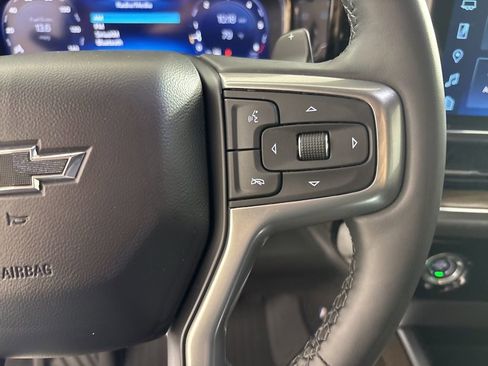 Used 2024 Chevrolet Silverado 1500 LT Trail Boss AWD/4WD image 31