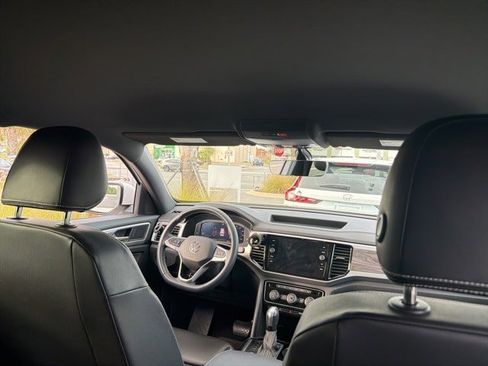 Certified 2023 Volkswagen Atlas Cross Sport SE w/ Black Wheel Package image 13