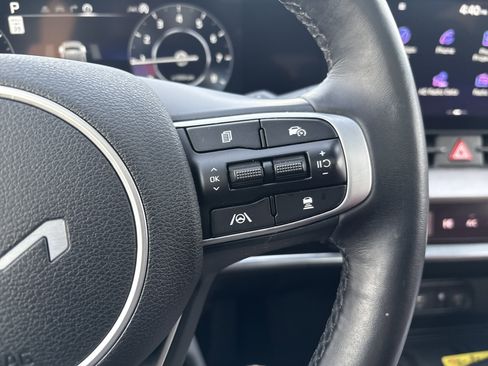 Used 2024 Kia Sportage SX image 19