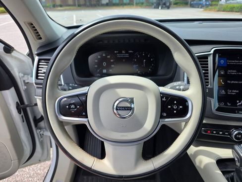 Used 2020 Volvo XC90 T5 Momentum w/ Protection Package Premier AWD/4WD image 23