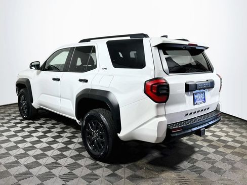 Certified 2025 Toyota 4Runner SR5 AWD/4WD image 5
