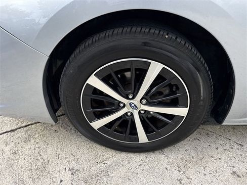 Used 2020 Subaru Impreza 2.0i Premium image 10