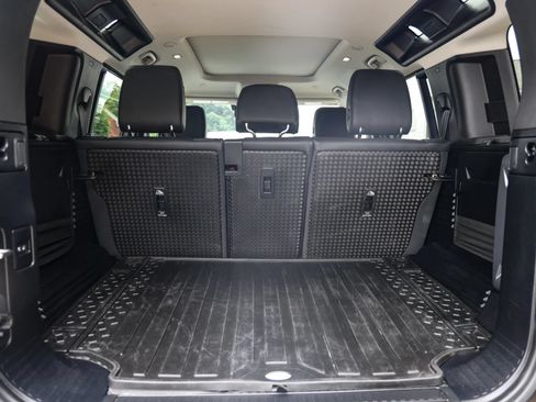 Used 2022 Land Rover Defender 110 S AWD/4WD image 31