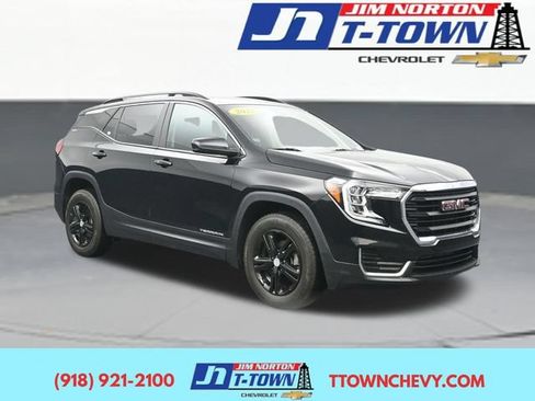 Used 2022 GMC Terrain SLE w/ Driver Convenience Package AWD/4WD image 1