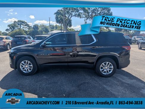 Used 2022 Chevrolet Traverse LS FWD image 8