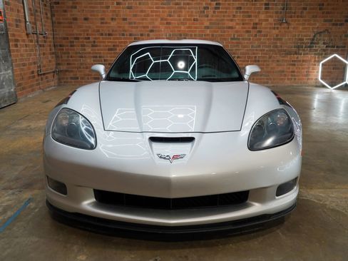 Used 2013 Chevrolet Corvette Grand Sport w/ 2LT Preferred Equipment Group RWD image 5