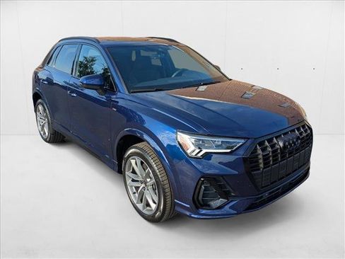 New 2025 Audi Q3 2.0T Premium image 3