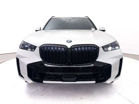 Used 2024 BMW X5 xDrive40i w/ Executive Package AWD/4WD image 15