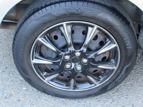 Used 2013 Honda Fit image 25