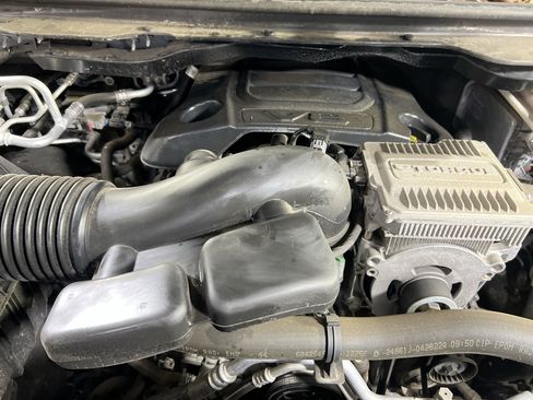 Used 2022 Jeep Wagoneer Series III w/ Flexible Seating Group image 30