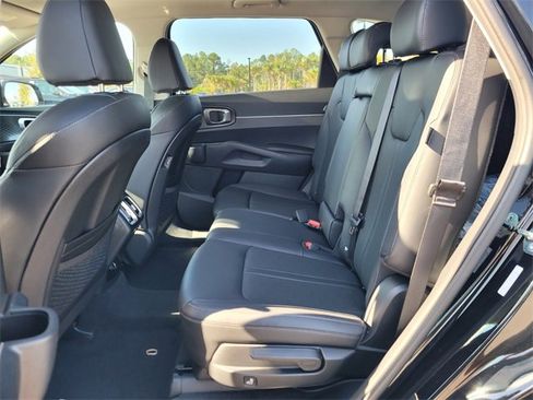 New 2025 Kia Sorento S w/ Panoramic Sunroof Package image 7