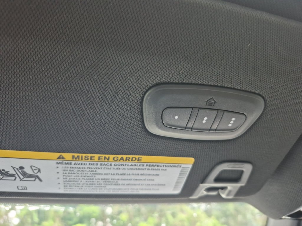 Used 2023 Jeep Grand Cherokee Overland RWD image 21