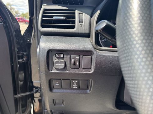 Used 2018 Toyota 4Runner TRD Off-Road Premium AWD/4WD image 21