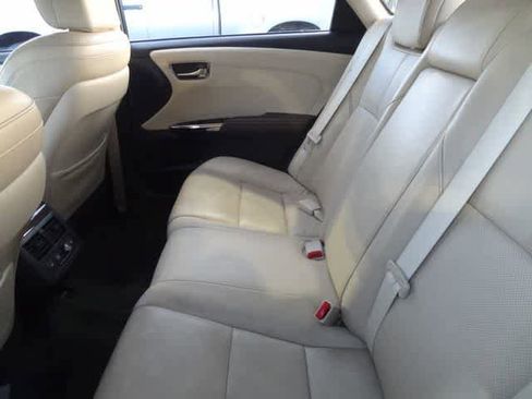 Used 2014 Toyota Avalon Limited FWD image 12
