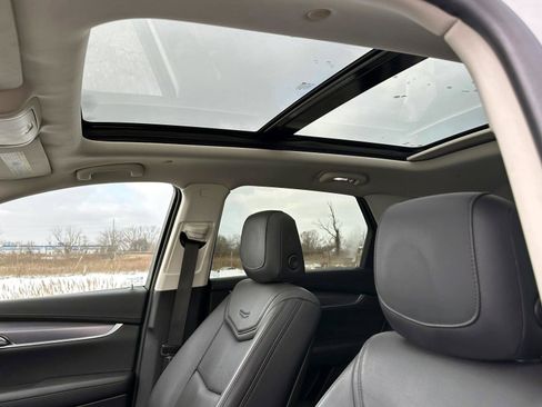 Used 2019 Cadillac XT5 Luxury image 19