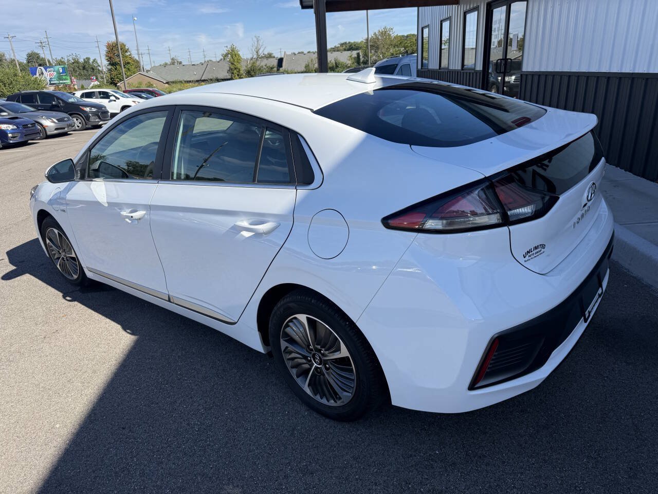 Used 2020 Hyundai Ioniq SEL FWD image 11