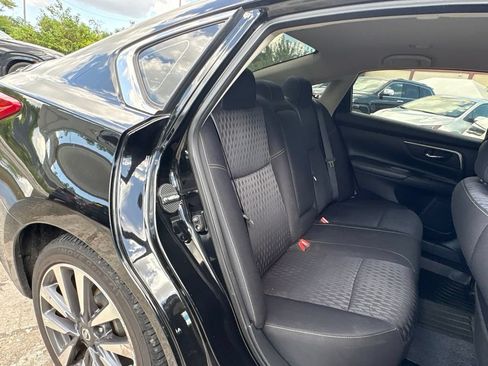 Used 2017 Nissan Altima 2.5 SV FWD image 14