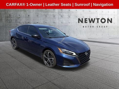 Used 2024 Nissan Altima 2.5 SR w/ SR Premium Package FWD image 1