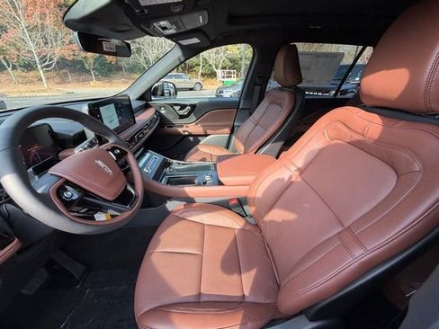 New 2026 Lincoln Aviator Reserve w/ Jet Appearance Package image 15