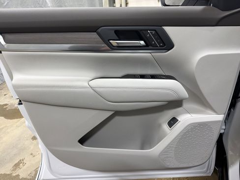 New 2026 GMC Terrain Denali w/ LPO, Floor Liner Package AWD/4WD image 13