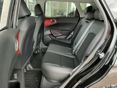 Used 2023 Kia Soul GT-Line image 18