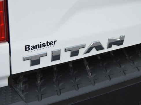Used 2021 Nissan Titan S w/ S Utility Package RWD image 7