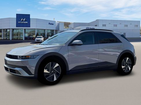 New 2025 Hyundai Ioniq 5 SEL image 2