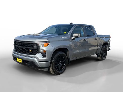 Used 2024 Chevrolet Silverado 1500 Custom image 1