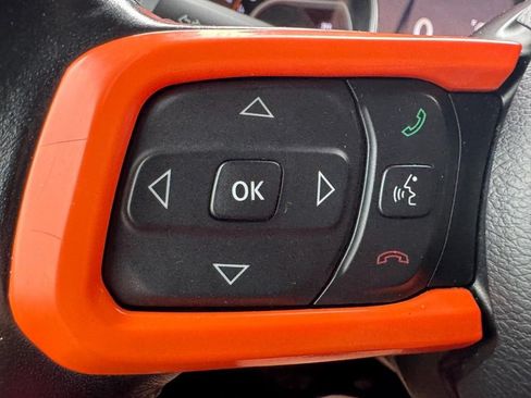 Used 2020 Jeep Wrangler Sport AWD/4WD image 13
