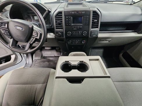 Certified 2022 Ford F250 XL w/ STX Appearance Package image 9