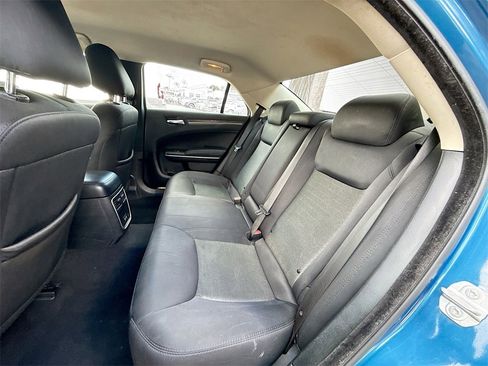 Used 2022 Chrysler 300 Touring w/ Sport Appearance Package image 26