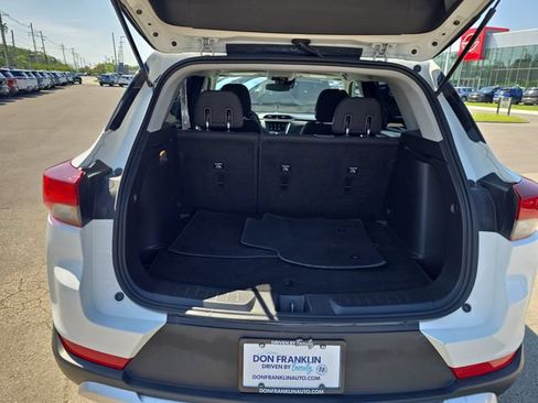 Used 2021 Chevrolet TrailBlazer LT AWD/4WD image 9
