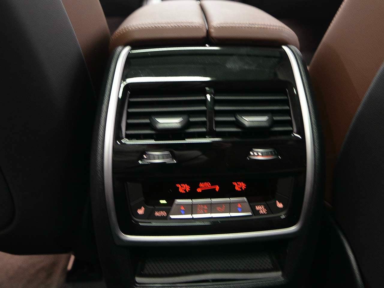Used 2026 BMW X7 xDrive40i AWD/4WD image 10