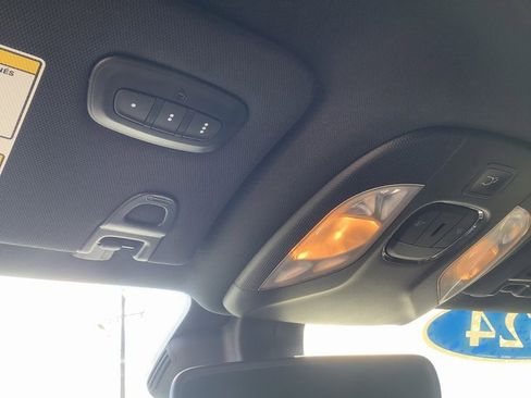 Used 2024 Jeep Compass Latitude w/ Convenience Group image 20