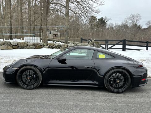 Used 2025 Porsche 911 Carrera 4 GTS image 9