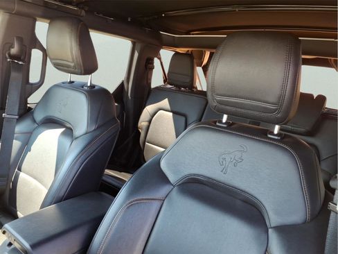 Used 2021 Ford Bronco Badlands image 16