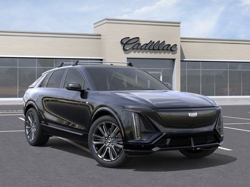 New 2026 Cadillac Lyriq V AWD/4WD image 7