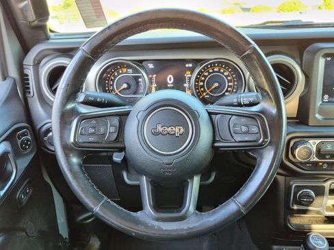 Used 2021 Jeep Gladiator Sport AWD/4WD image 14