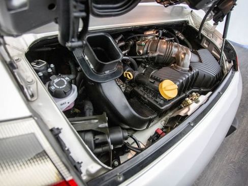 Used 2001 Porsche 911 2dr Carrera Coupe Tiptronic image 41