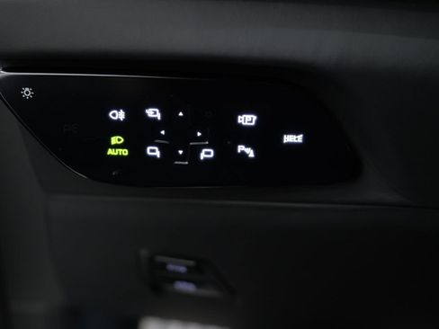 Used 2024 Ferrari Purosangue AWD/4WD image 77