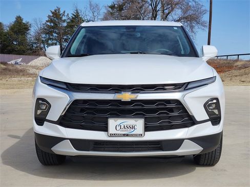 Used 2024 Chevrolet Blazer LT w/ Convenience Package image 3