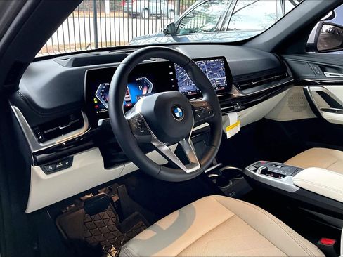 Certified 2026 BMW X1 xDrive28i w/ Technology Package image 18