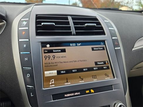 Used 2019 Lincoln MKZ Premiere image 12