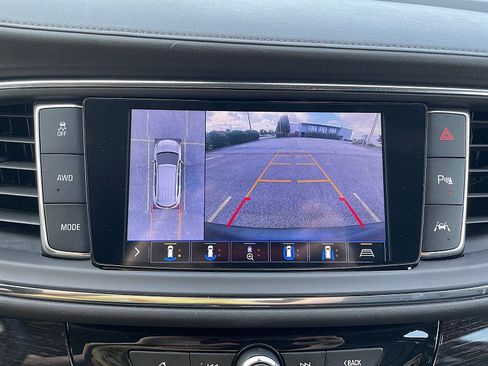 Used 2021 Buick Enclave Avenir w/ Avenir Technology Package image 17